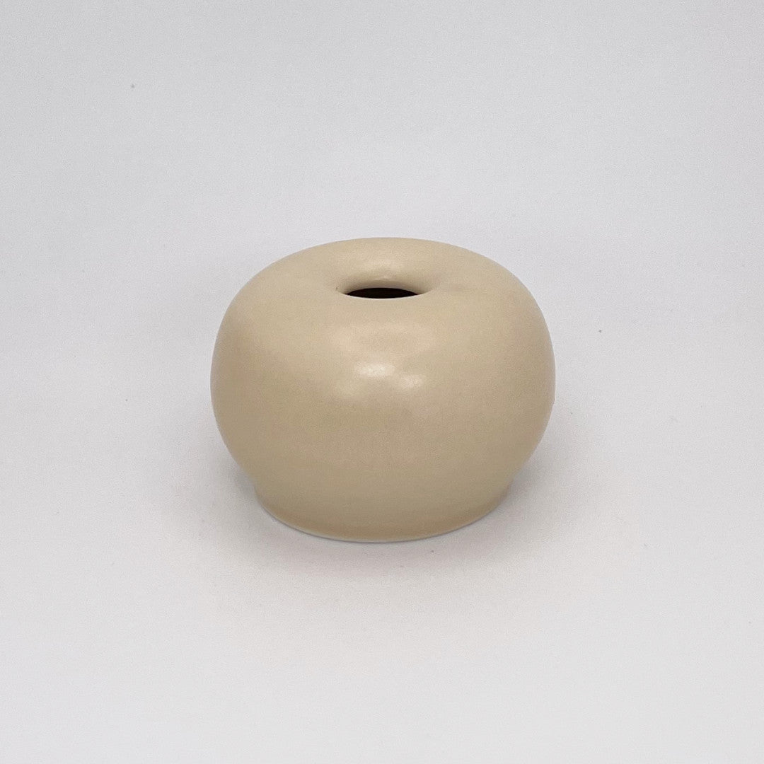 Matcha Whisk Stand - Origami - Side 1 - Matte Beige