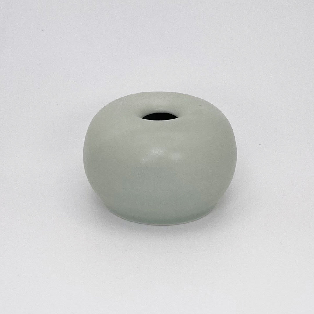 Matcha Whisk Stand - Origami - Side 1 - Matte Green