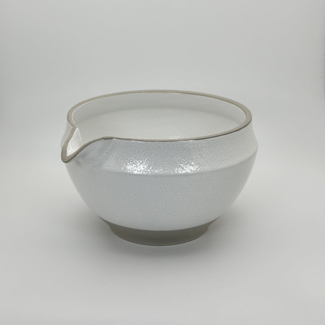 Origami Katakuchi Matcha Bowl White