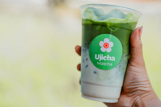 An iced matcha latte using our Rya Matcha 