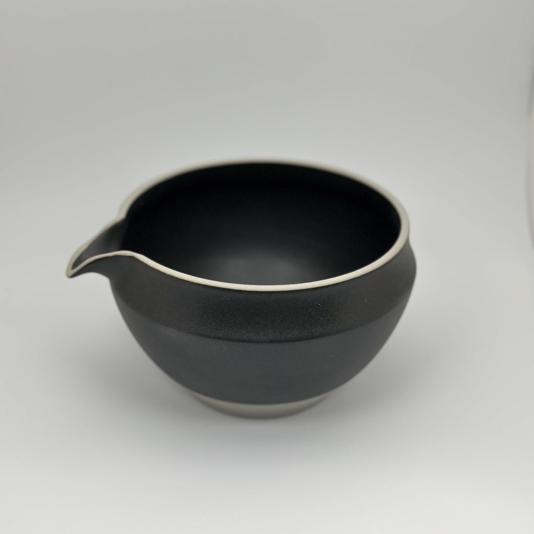 Origami Katakuchi Matcha Bowl Black